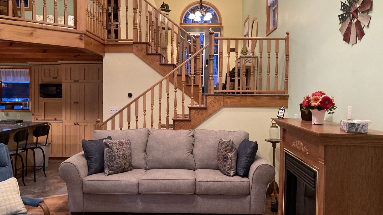 Photo of Livingroom in Colton