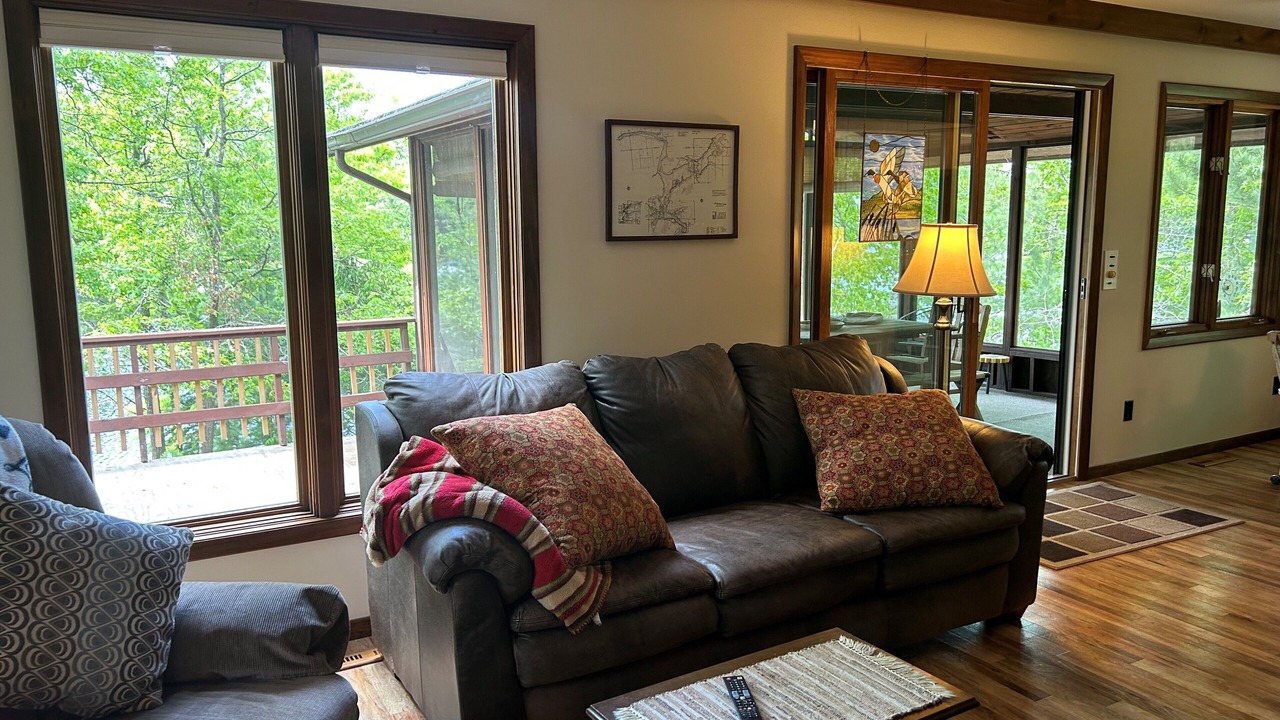 Photo of Livingroom in Holcombe