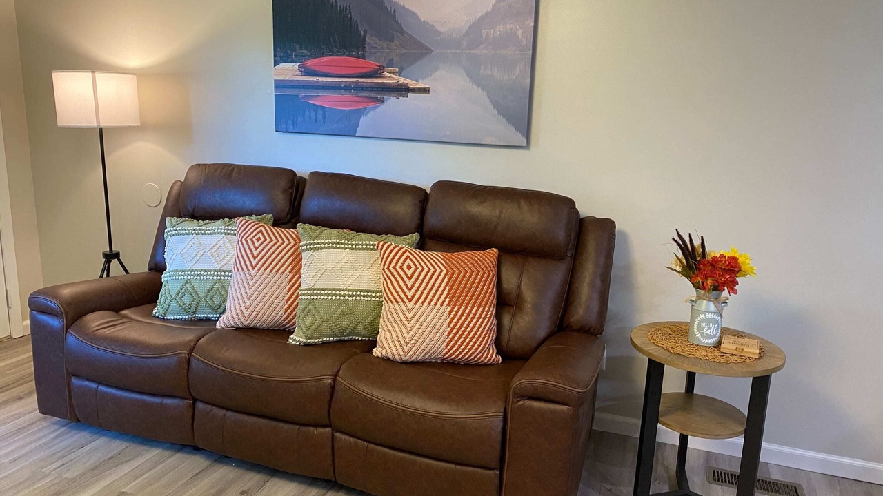 Photo of Livingroom in Glen White