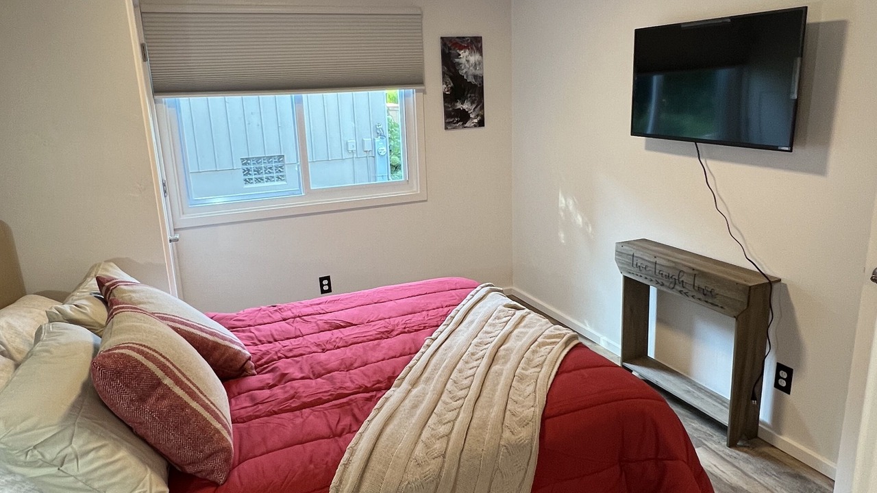Photo of Bedroom in Ashwaubenon