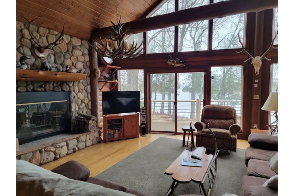 Photo of Livingroom in Hayward