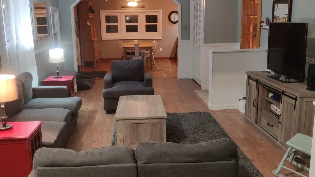 Photo of Livingroom in Jeffersonville