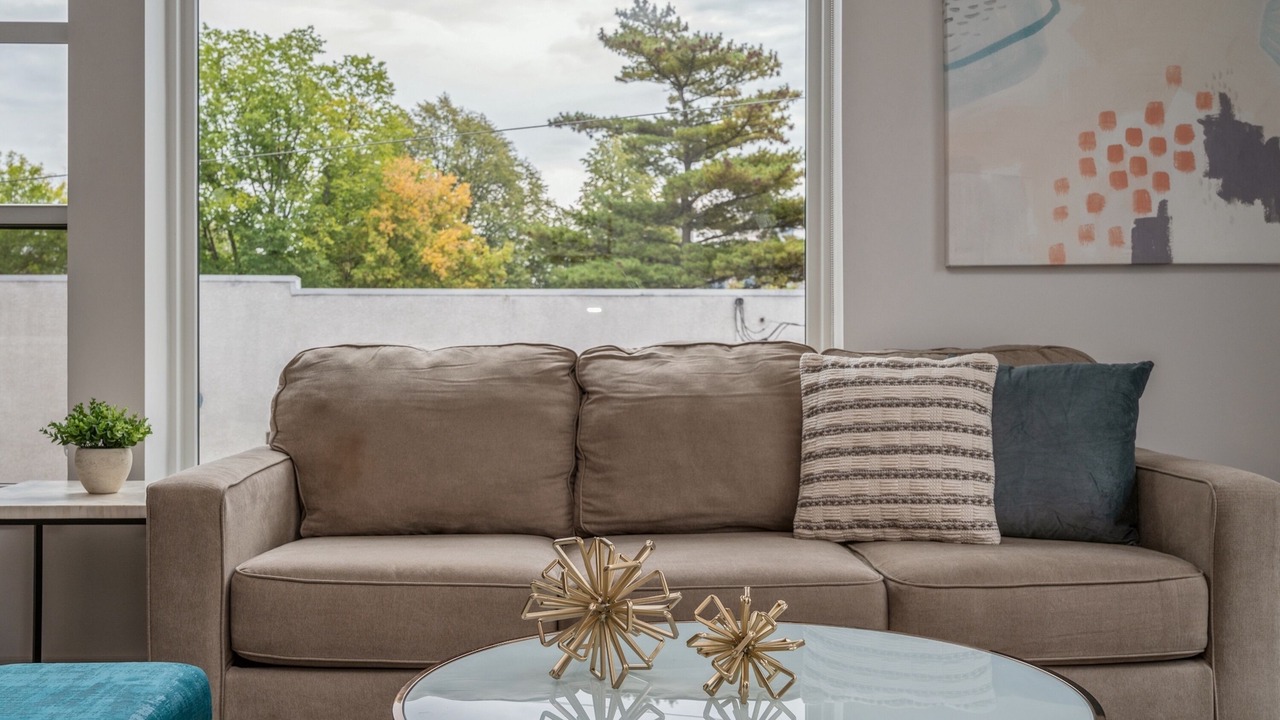 Photo of Livingroom in Harrison