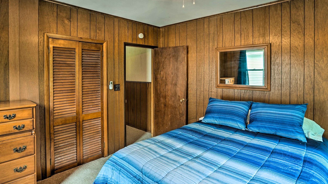 Photo of Bedroom in Greenfield Center