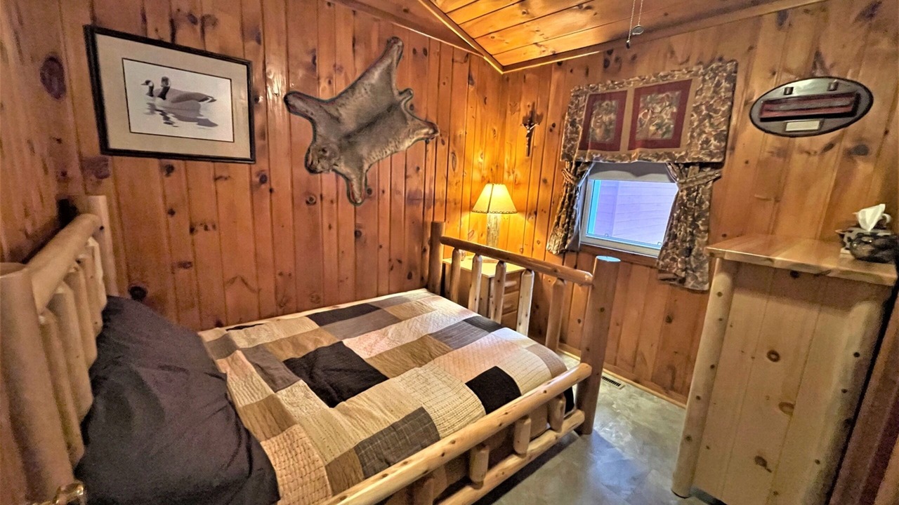 Photo of Bedroom in Park Falls