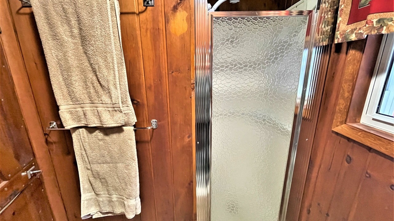 Photo of Bathroom in Park Falls