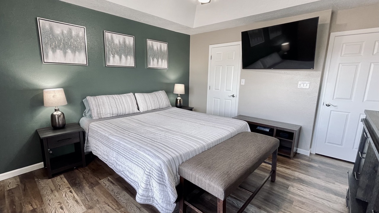 Photo of Bedroom in Alban Hills