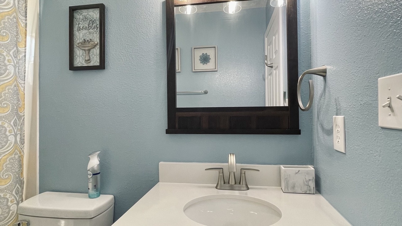 Photo of Bathroom in Alban Hills