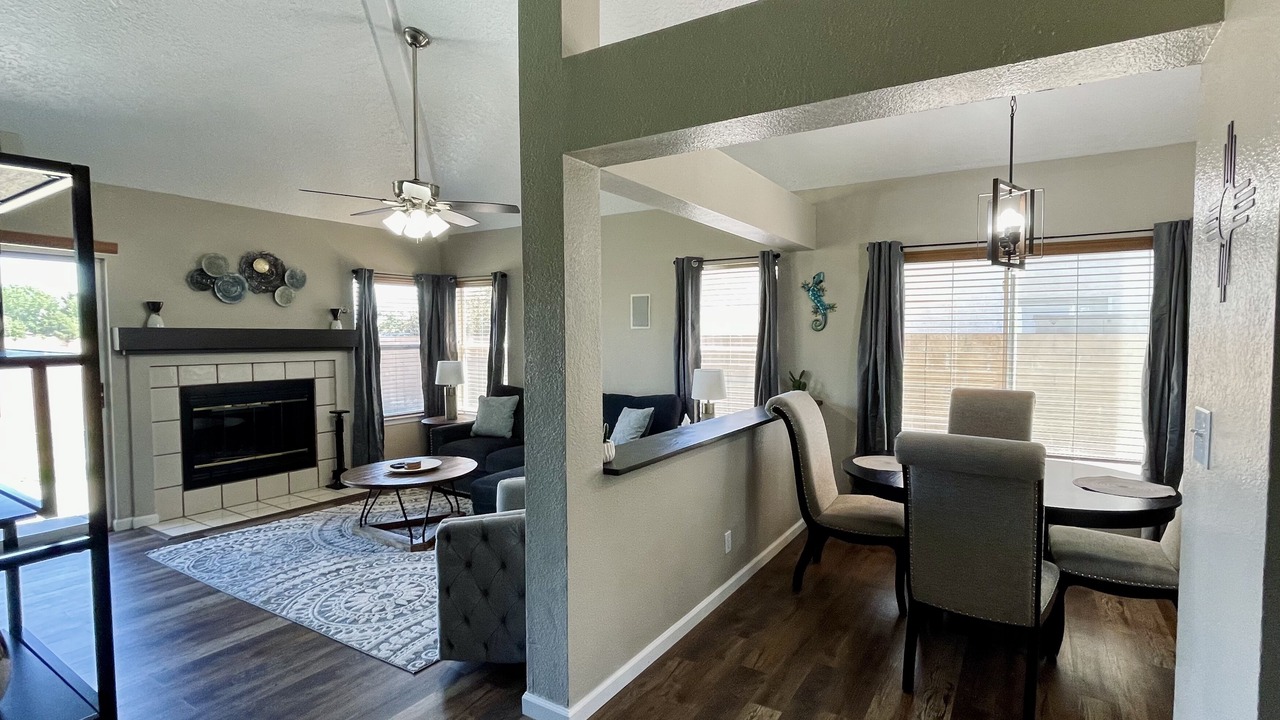 Photo of Livingroom in Alban Hills