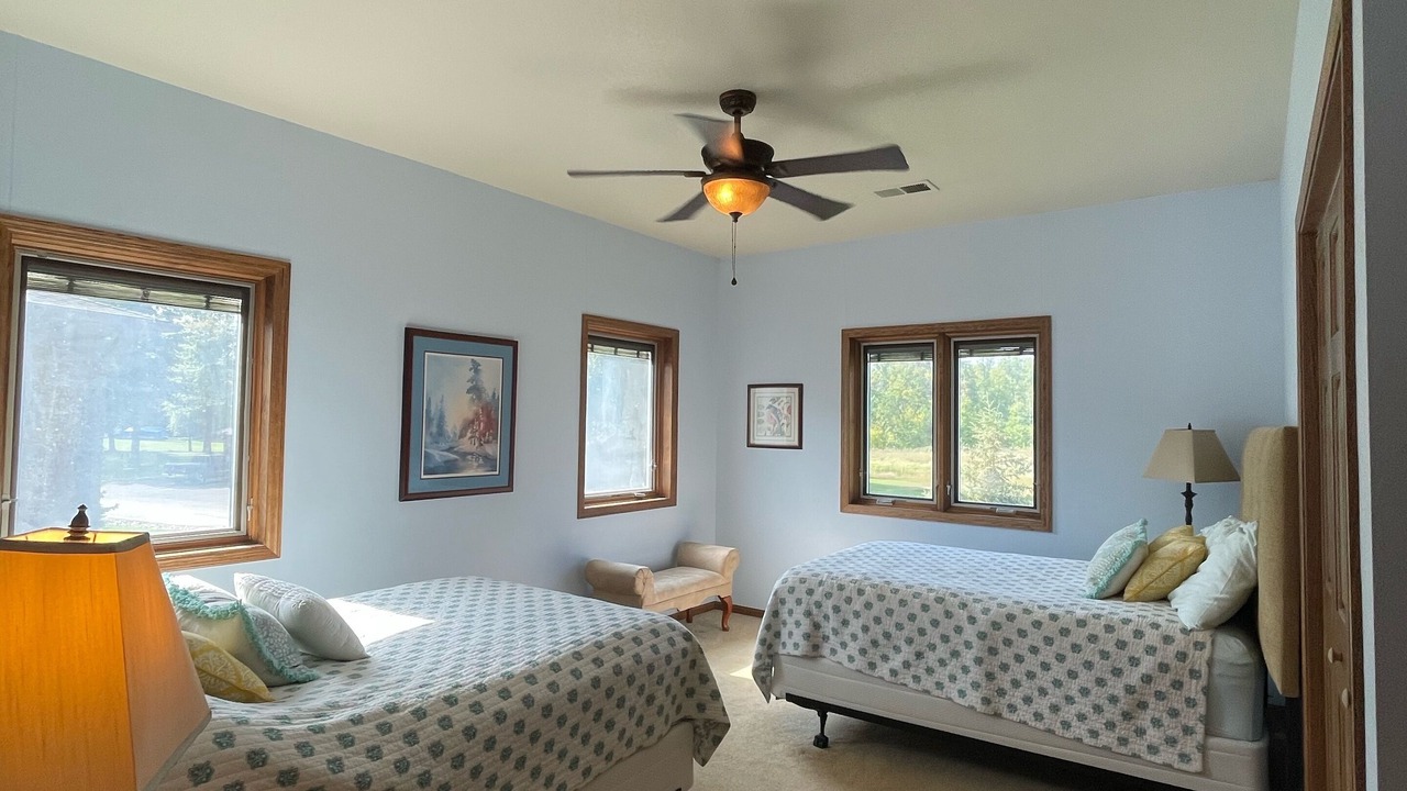 Photo of Bedroom in Walker