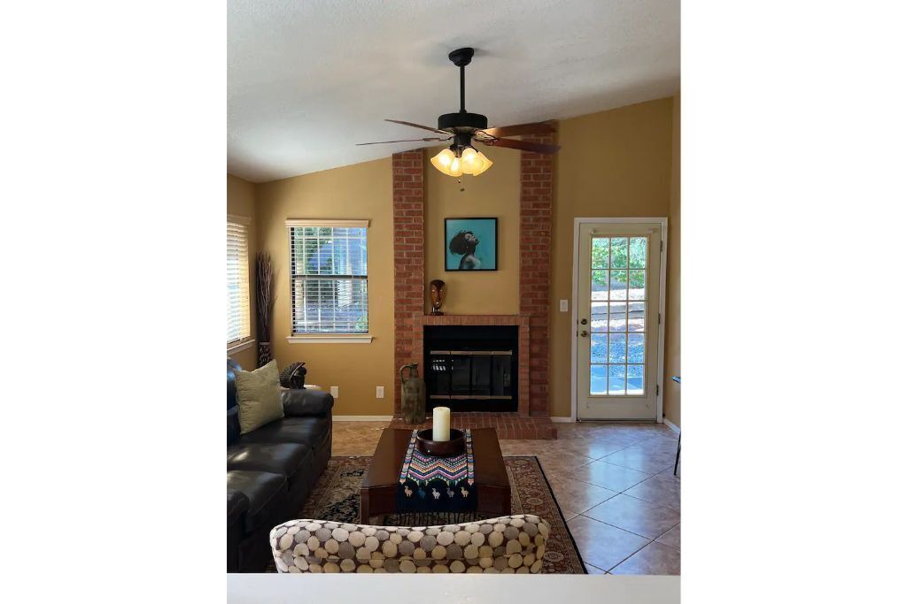 Photo of Livingroom in Northeast Heights