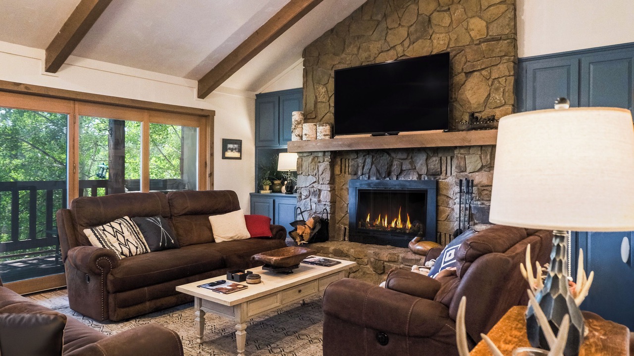 Photo of Livingroom in Angel Fire