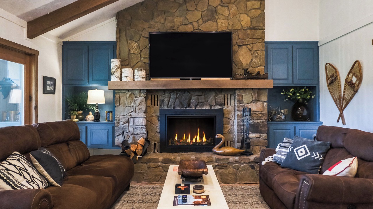 Photo of Livingroom in Angel Fire