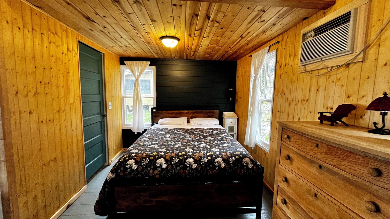 Photo of Bedroom in South Haven