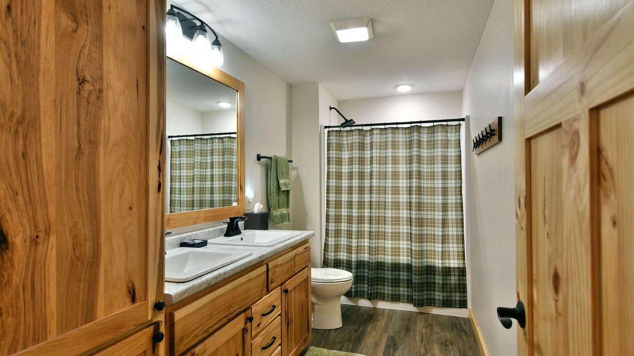 Photo of Bathroom in Trego