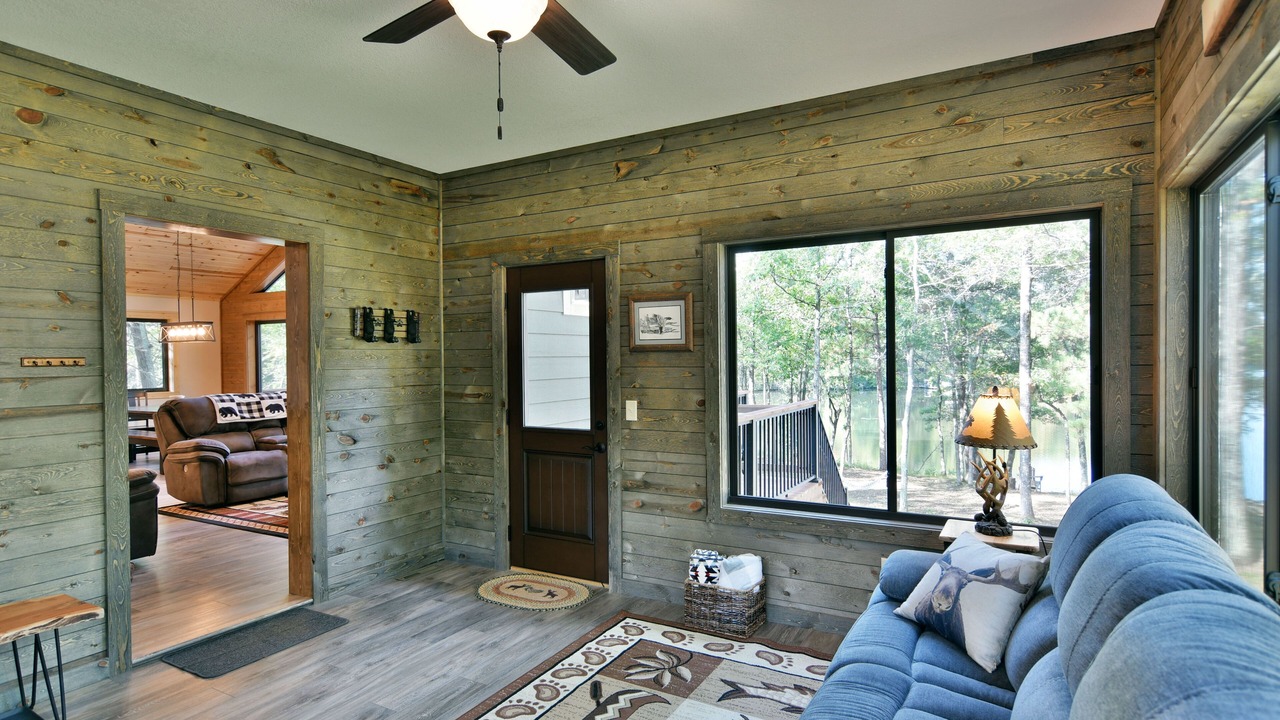 Photo of Livingroom in Trego