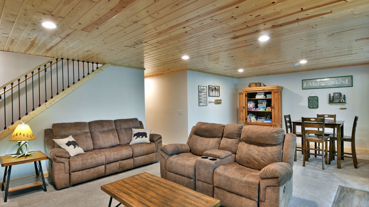 Photo of Livingroom in Trego
