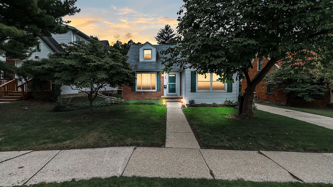 Photo of Outdoor in Lansing