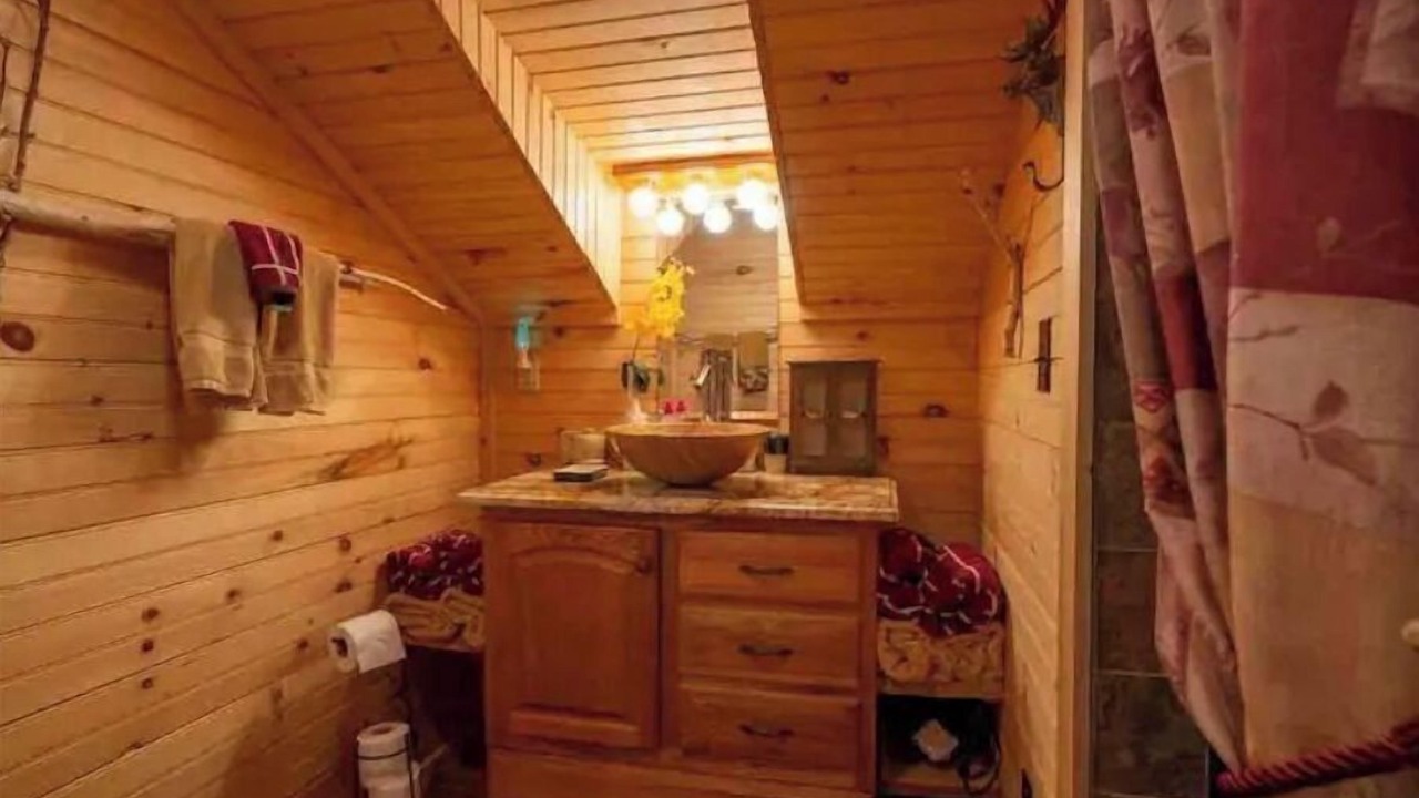 Photo of Bathroom in Jay