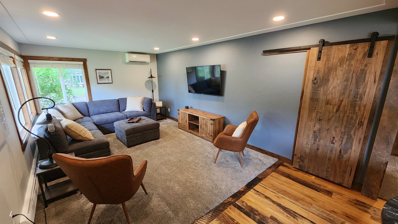Photo of Livingroom in Hudson