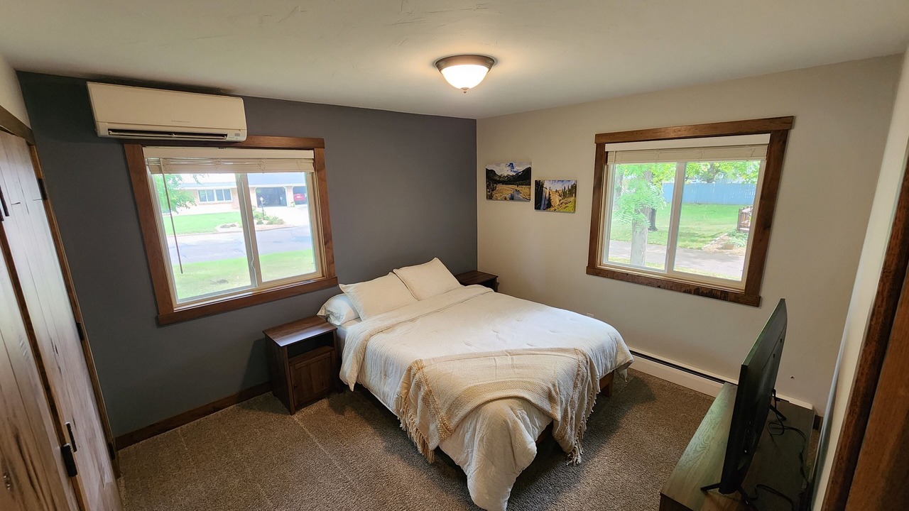 Photo of Bedroom in Hudson