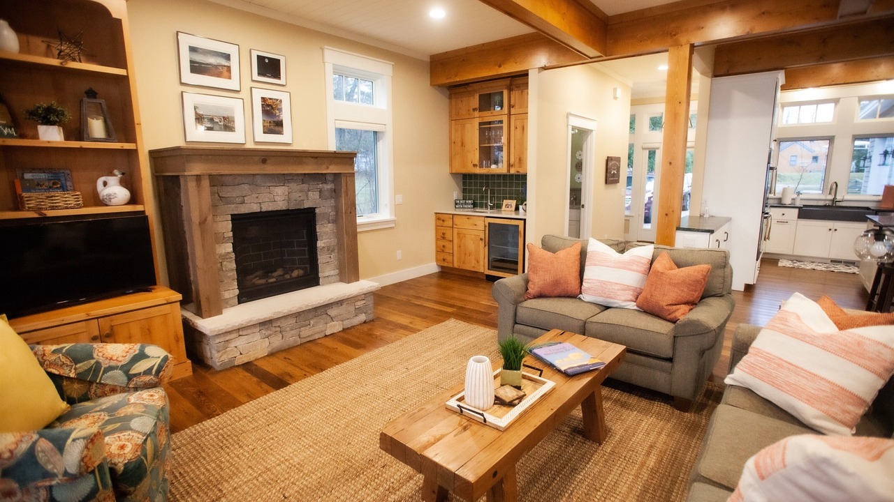 Photo of Livingroom in Maple City