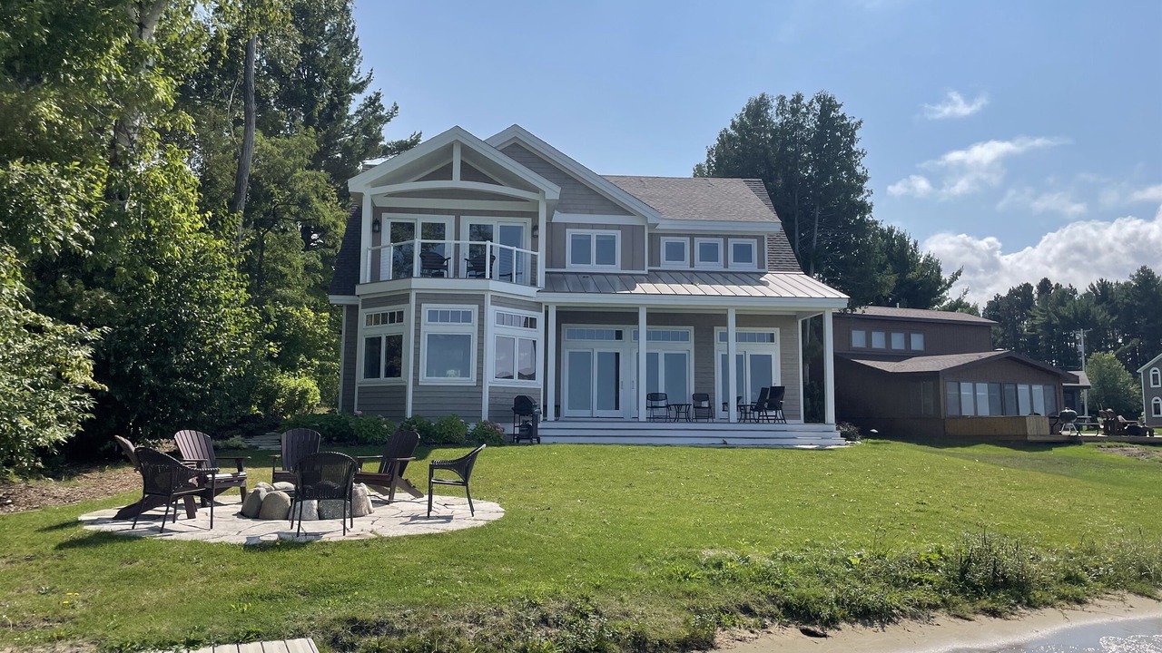 Photo of Outdoor in Maple City