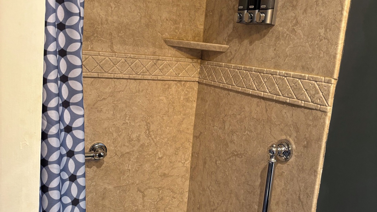 Photo of Bathroom in Falcon Heights