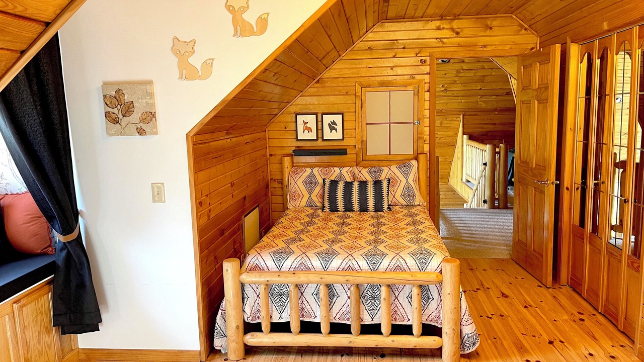 Photo of Bedroom in Spooner
