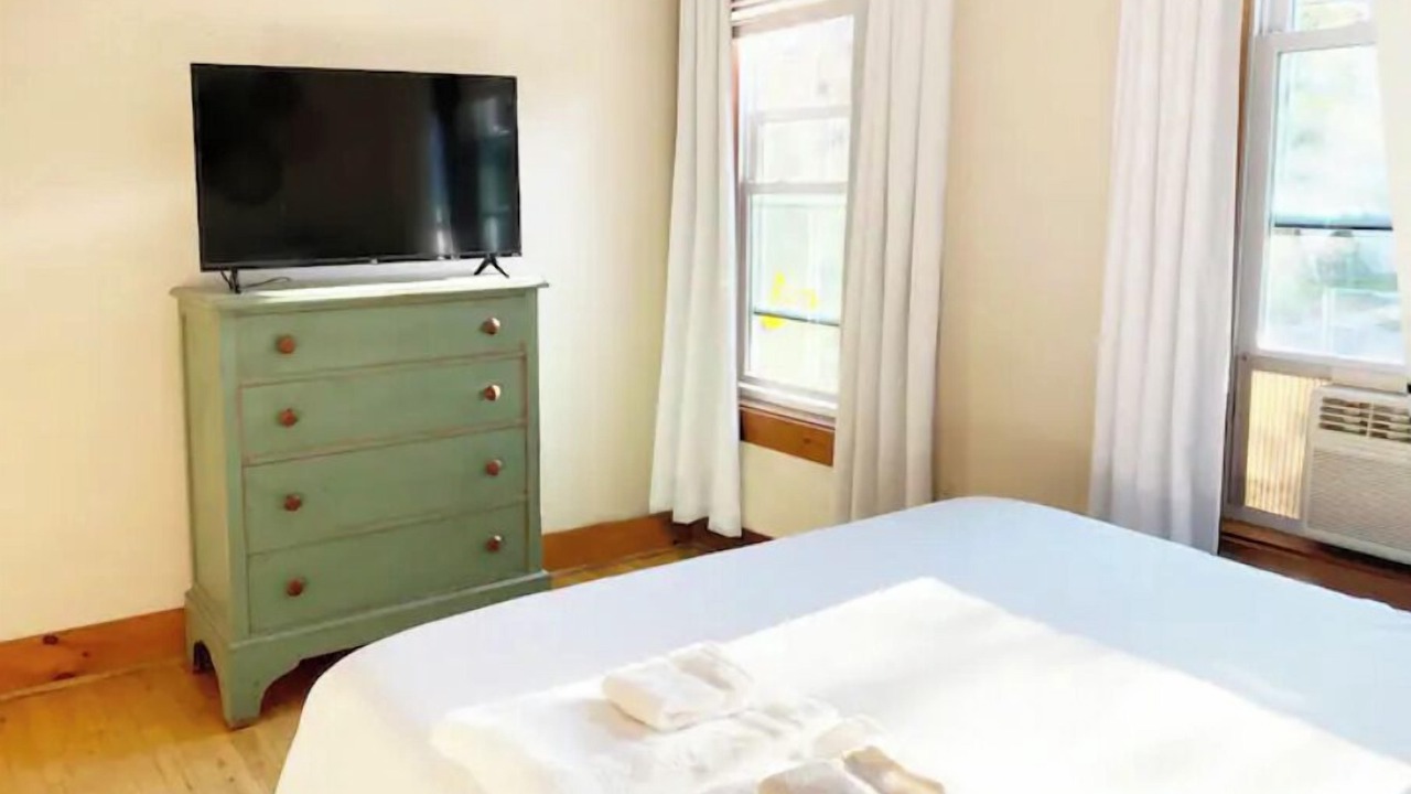 Photo of Bedroom in Old North End