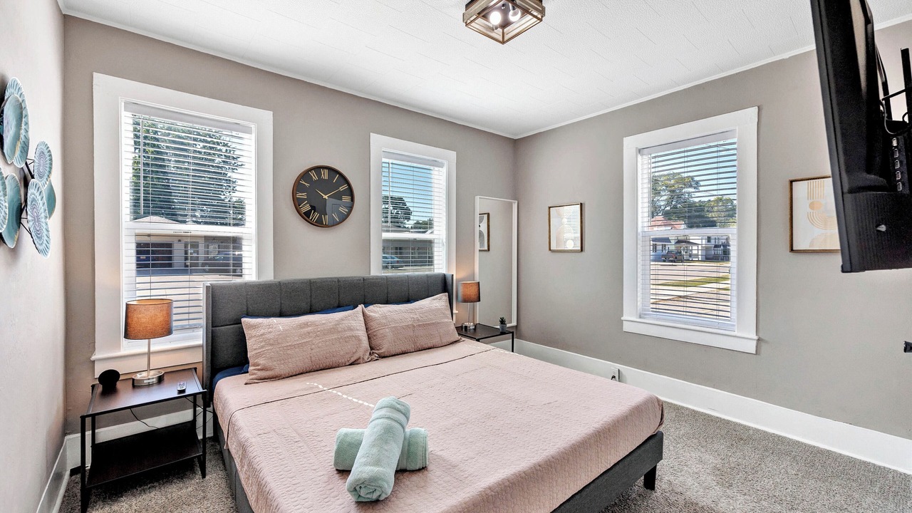 Photo of Bedroom in Oconto