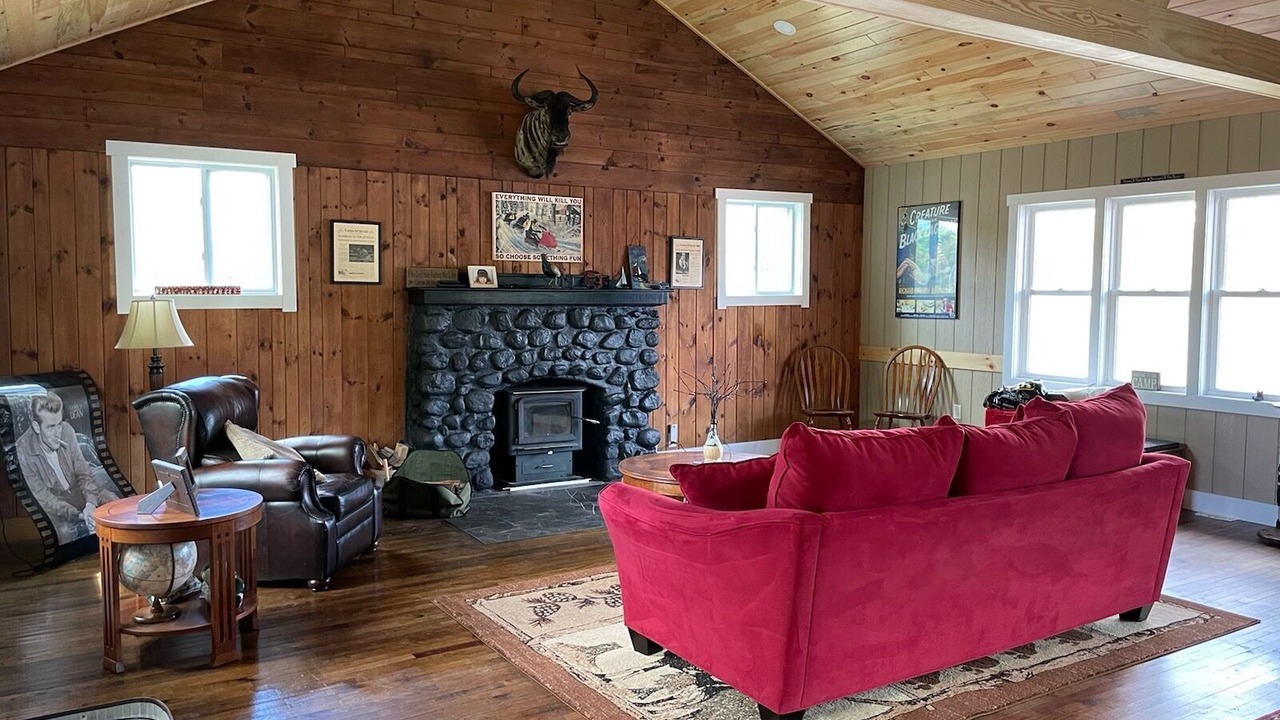 Photo of Livingroom in Cranberry Lake