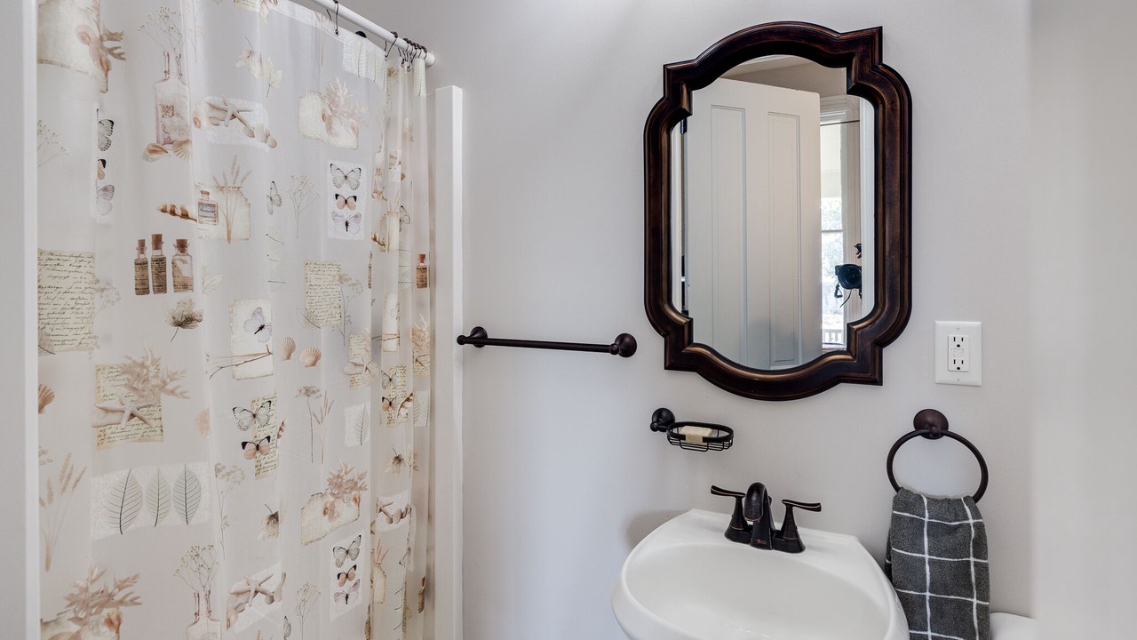Photo of Bathroom in Summit - University