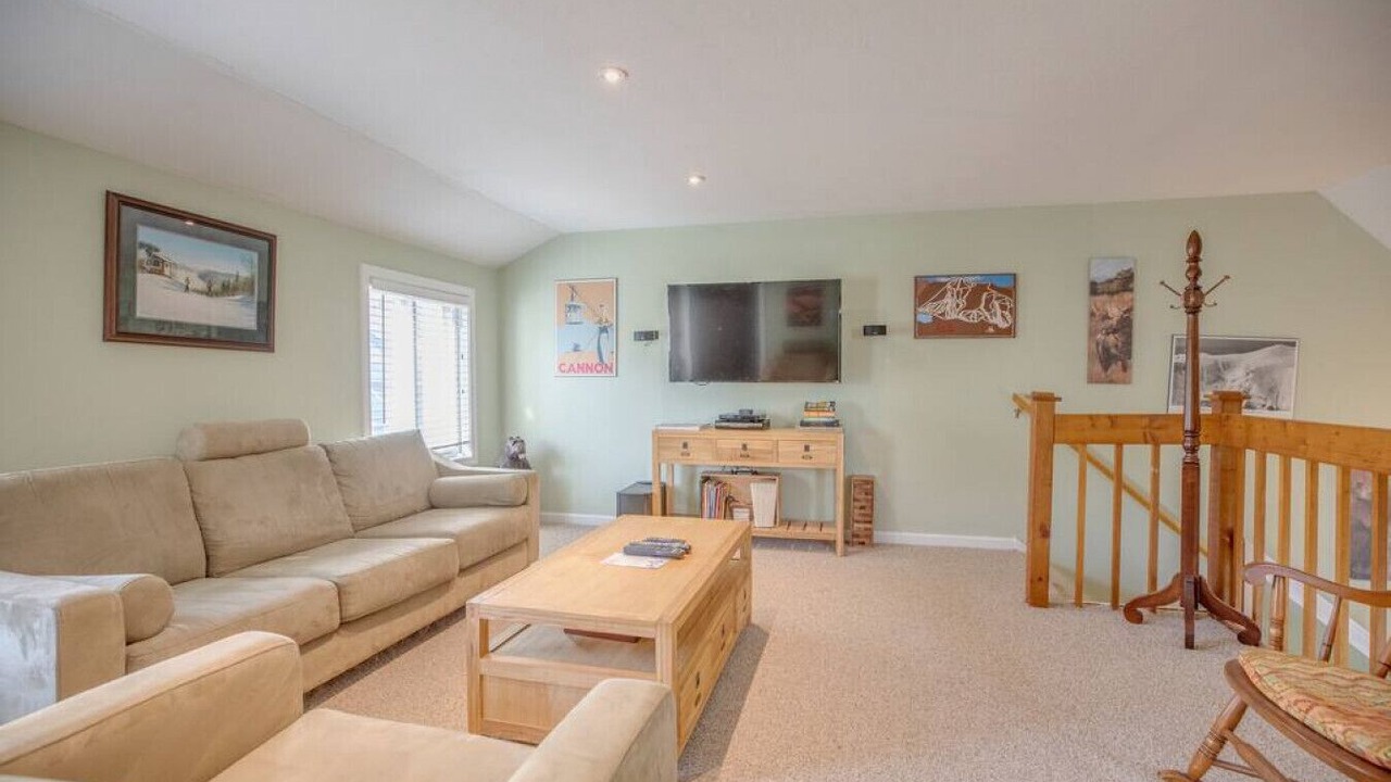 Photo of Livingroom in North Woodstock