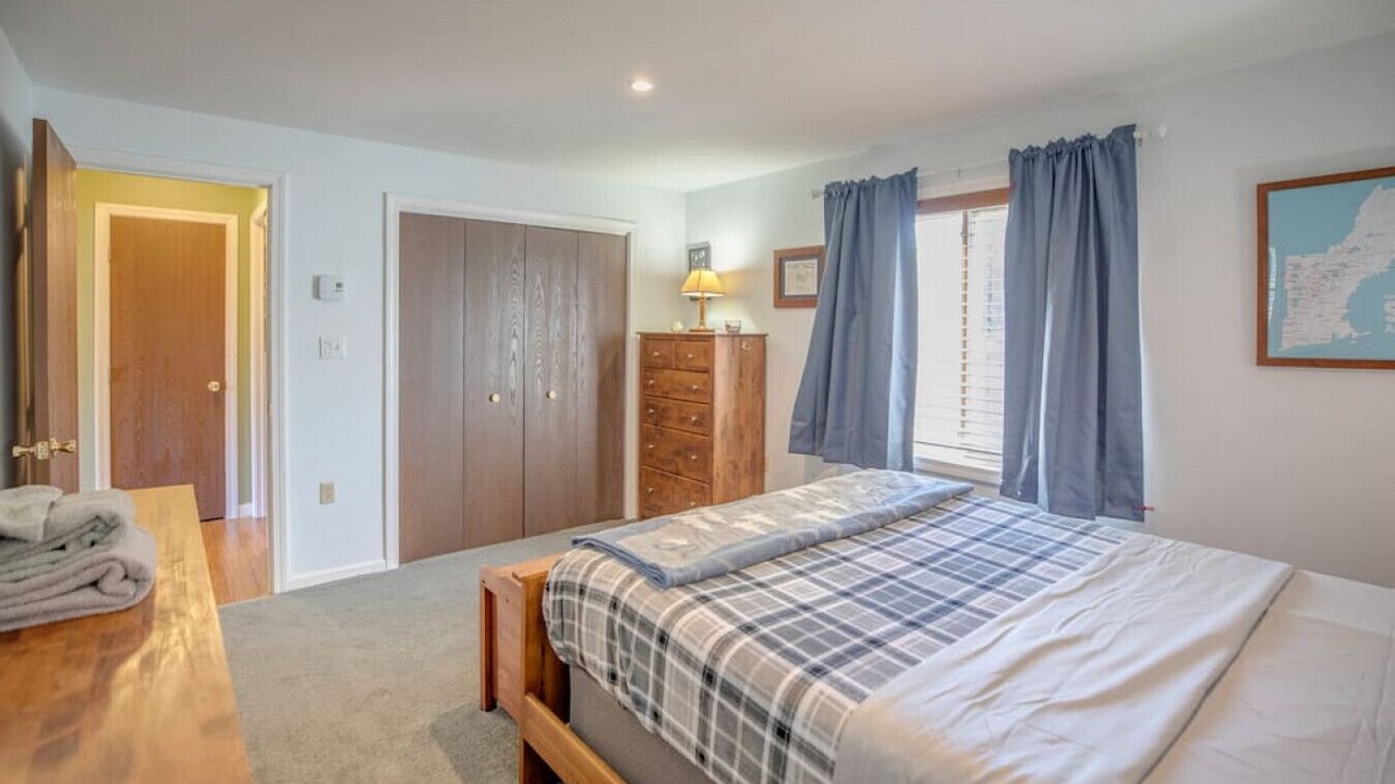 Photo of Bedroom in North Woodstock