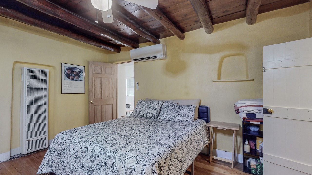 Photo of Bedroom in South Capitol