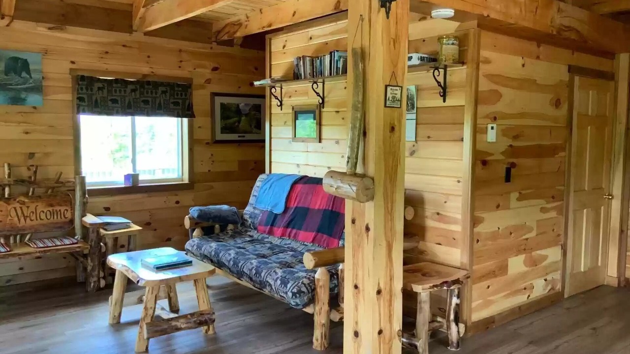 Photo of Livingroom in Salisbury Center