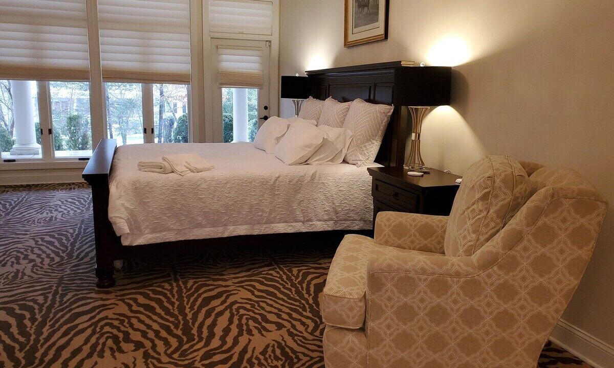 Photo of Bedroom in White Sulphur Springs