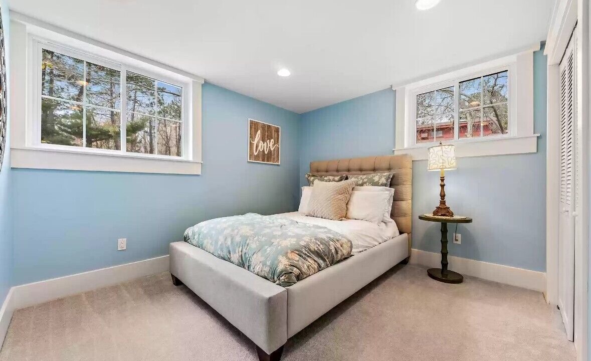 Photo of Bedroom in Lakeside