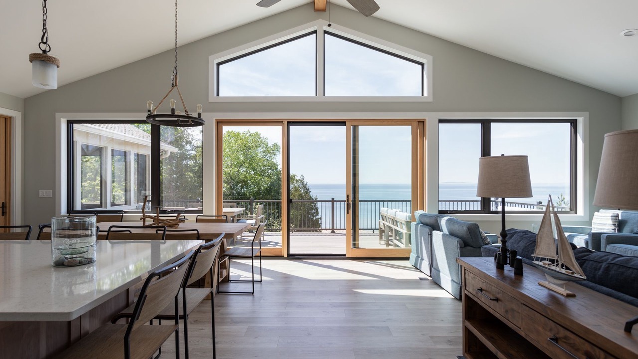 Photo of Livingroom in Northport