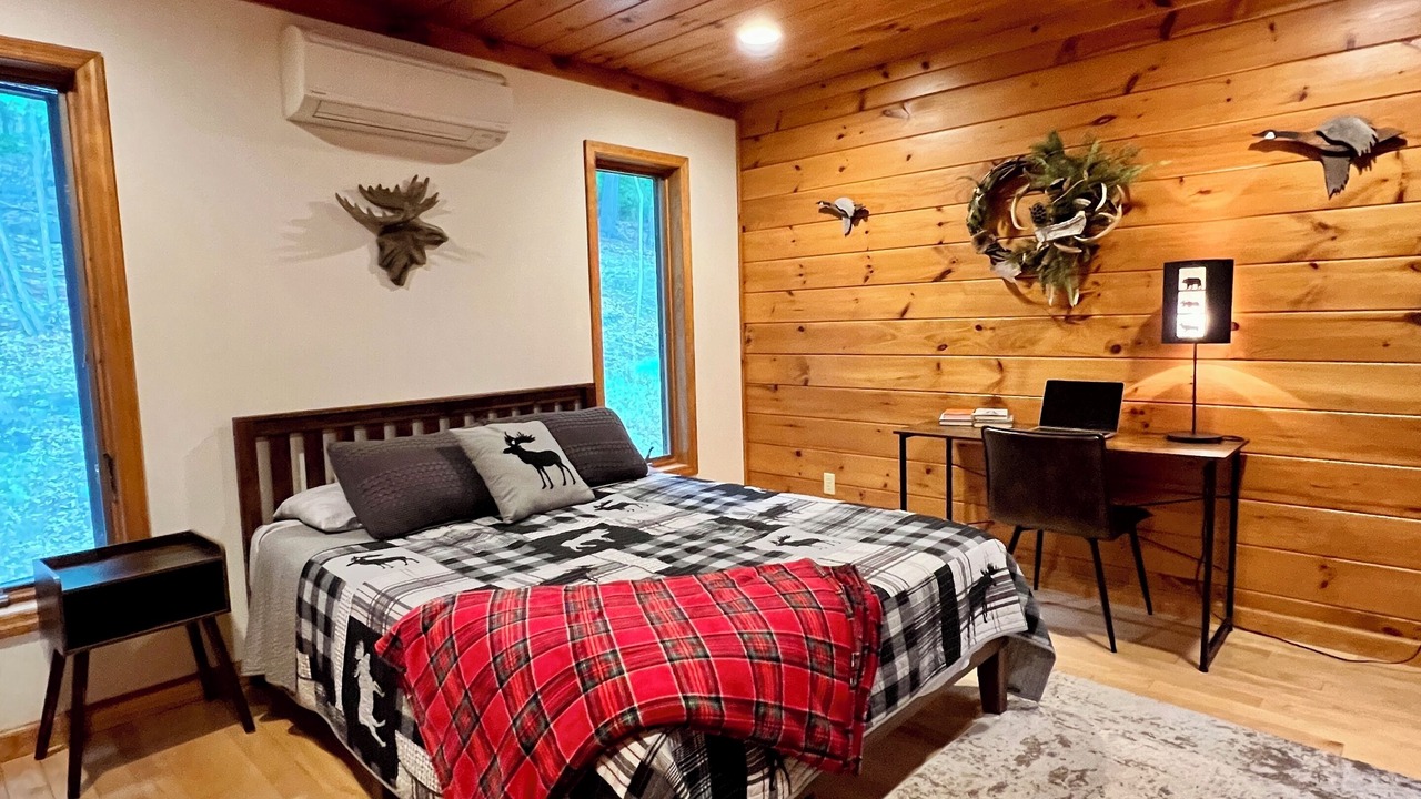 Photo of Bedroom in Jay
