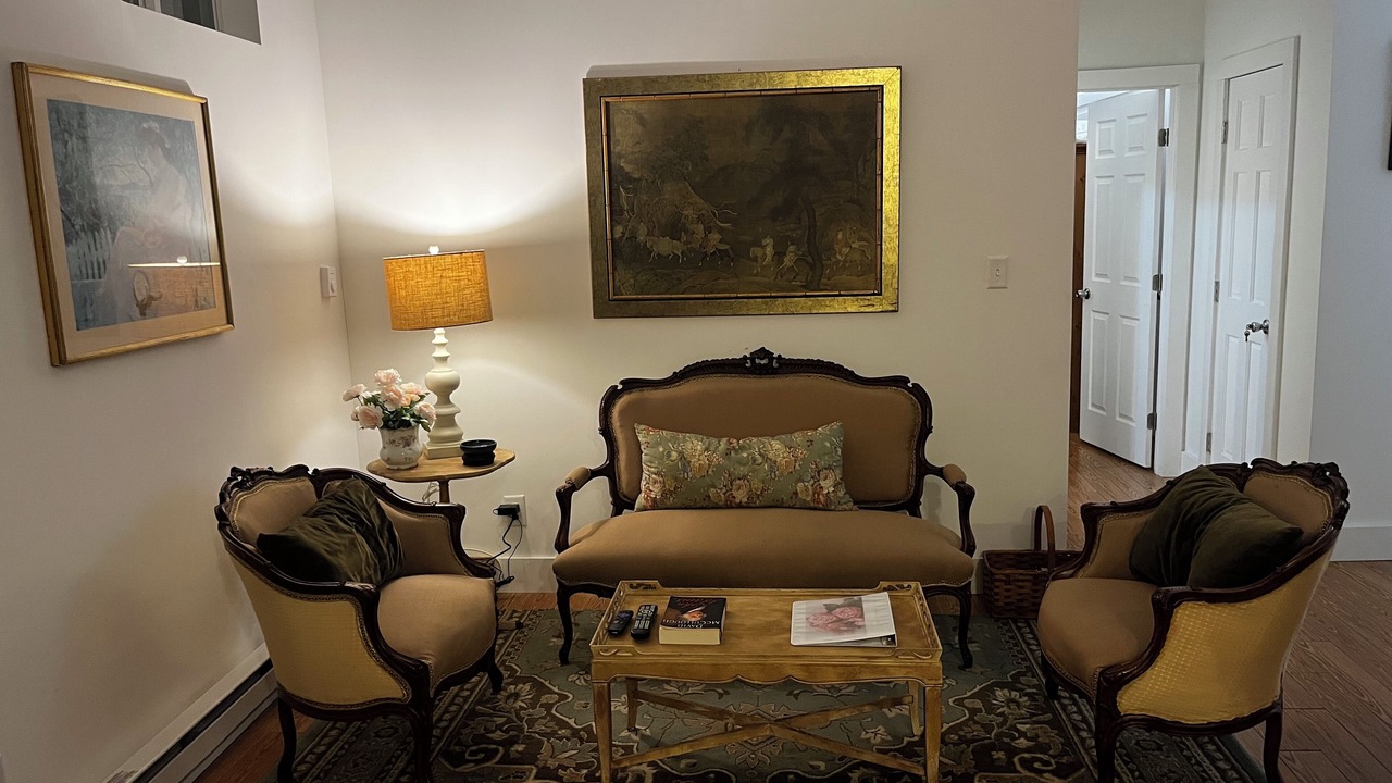 Photo of Livingroom in Canton