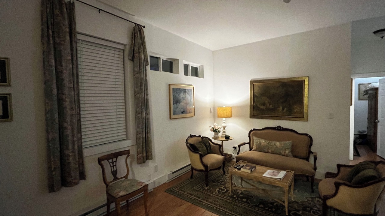 Photo of Livingroom in Canton