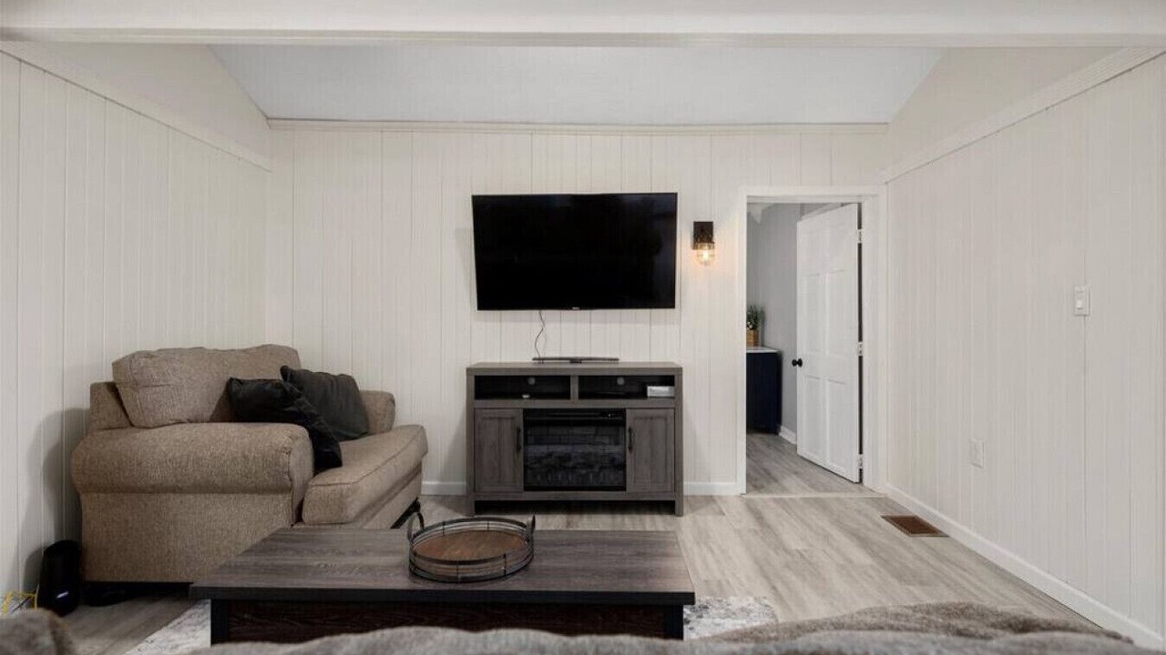 Photo of Livingroom in Durhamville