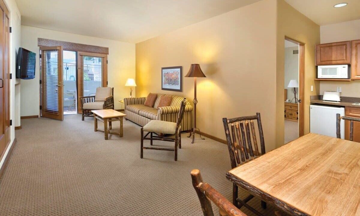 Photo of Livingroom in Taos