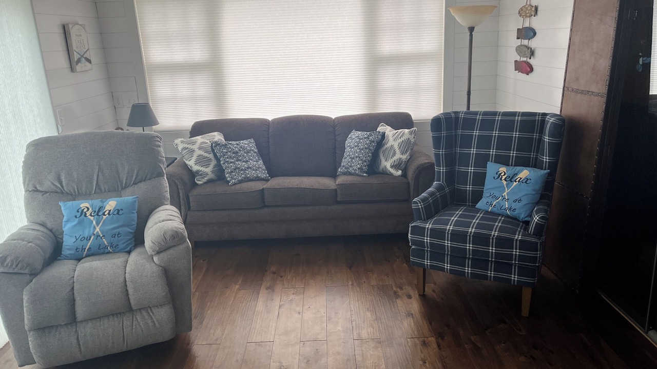Photo of Livingroom in Wellesley Island