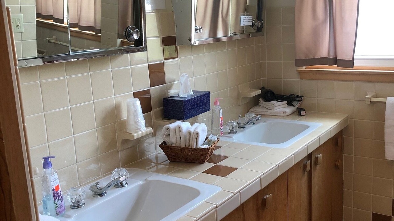 Photo of Bathroom in Lansing