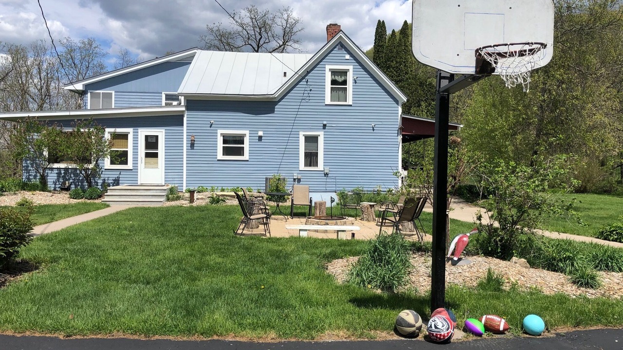 Photo of Outdoor in Lansing