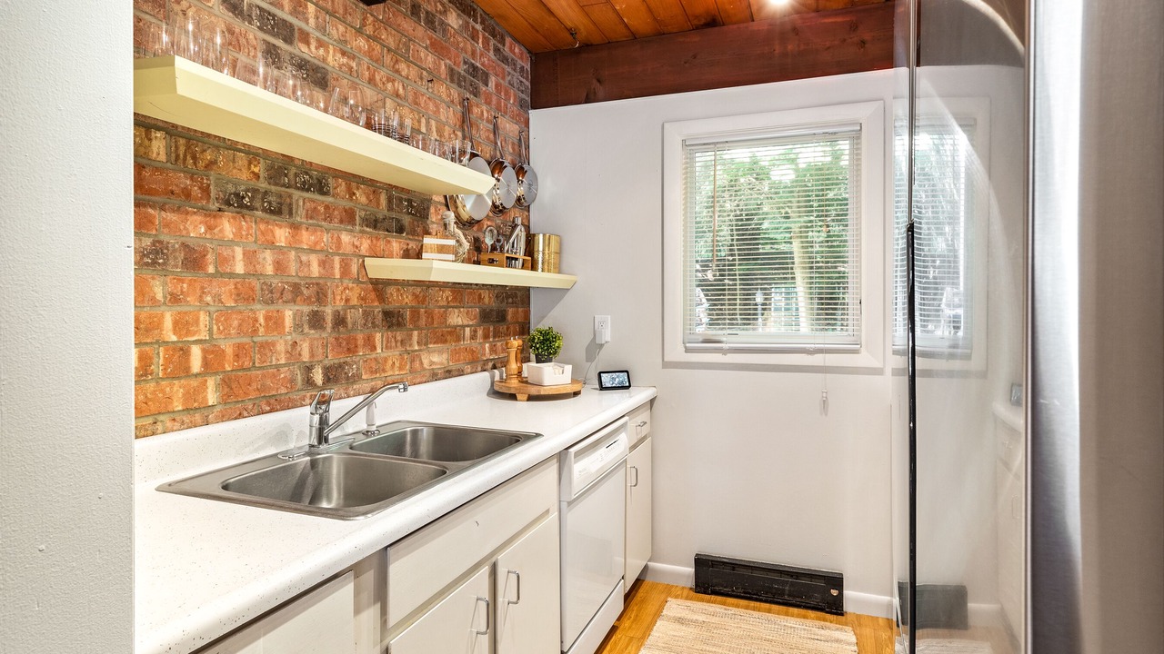 Photo of Kitchen in Stowe Area