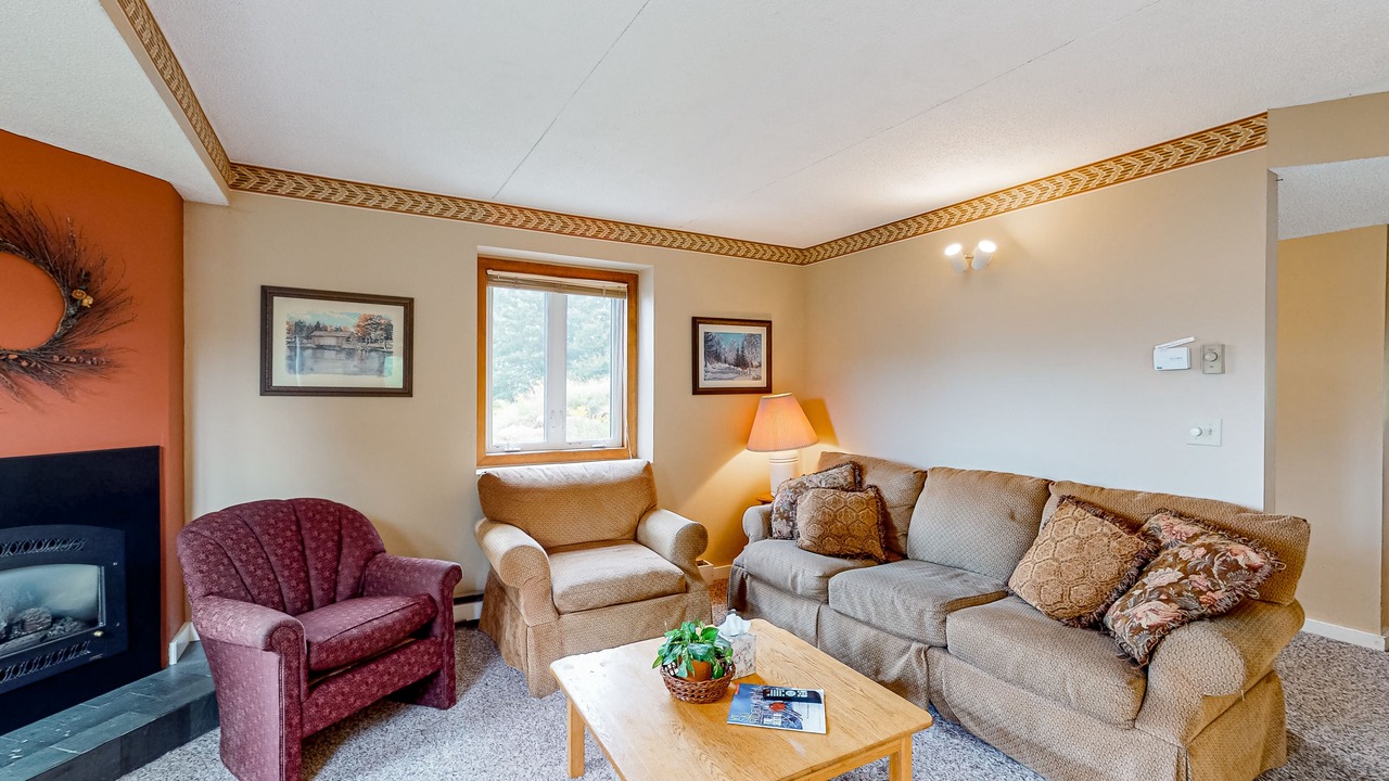 Photo of Livingroom in North Troy